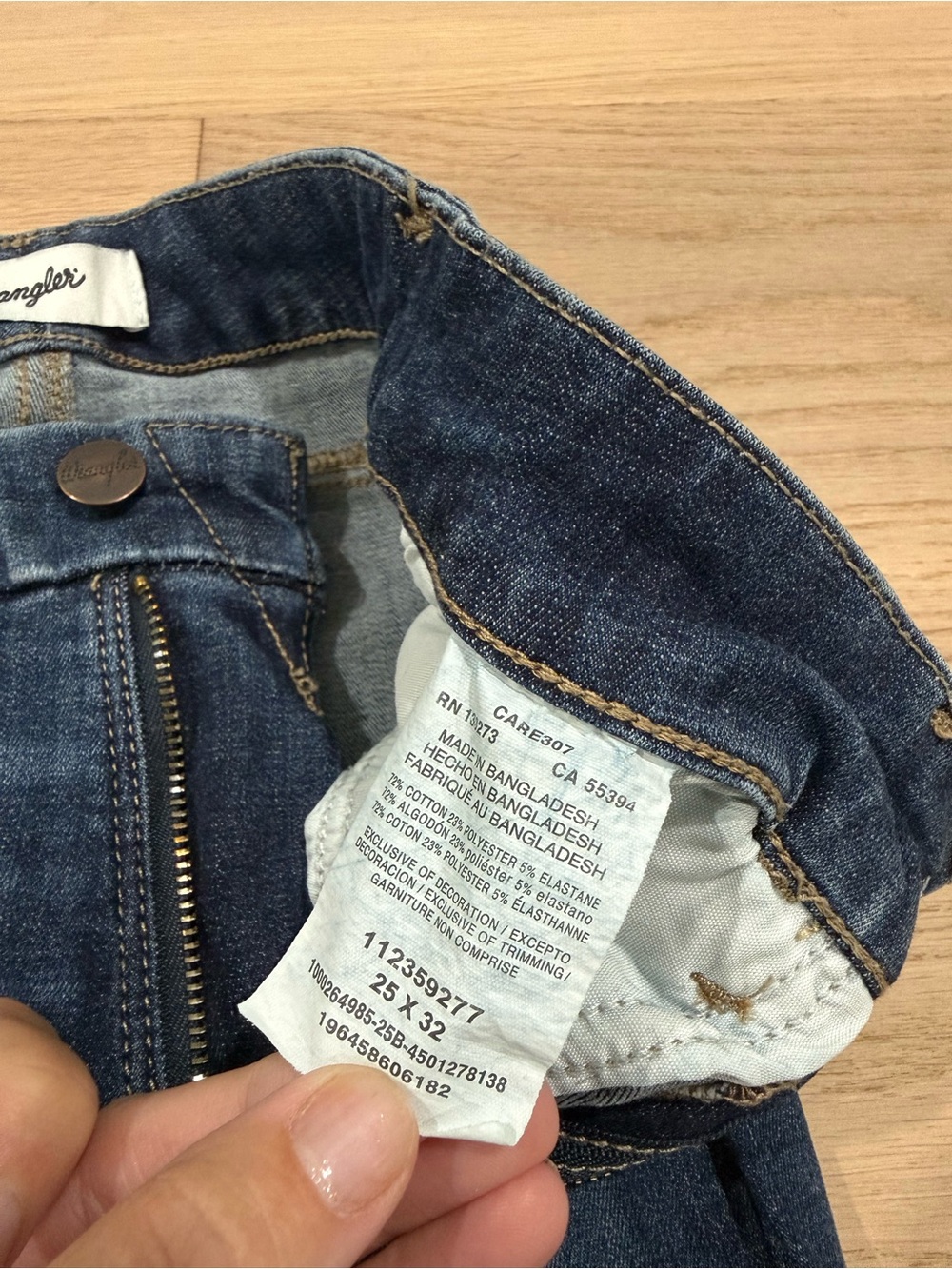 Wrangler Women's Mid Blue Bootcut Jeans - Picture 3 of 3